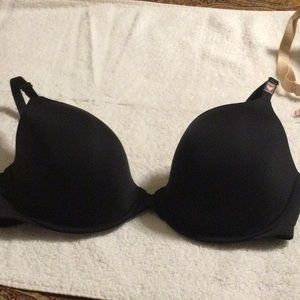VS T-Shirt, Lightly-lined w. Underwire Demi Bra
